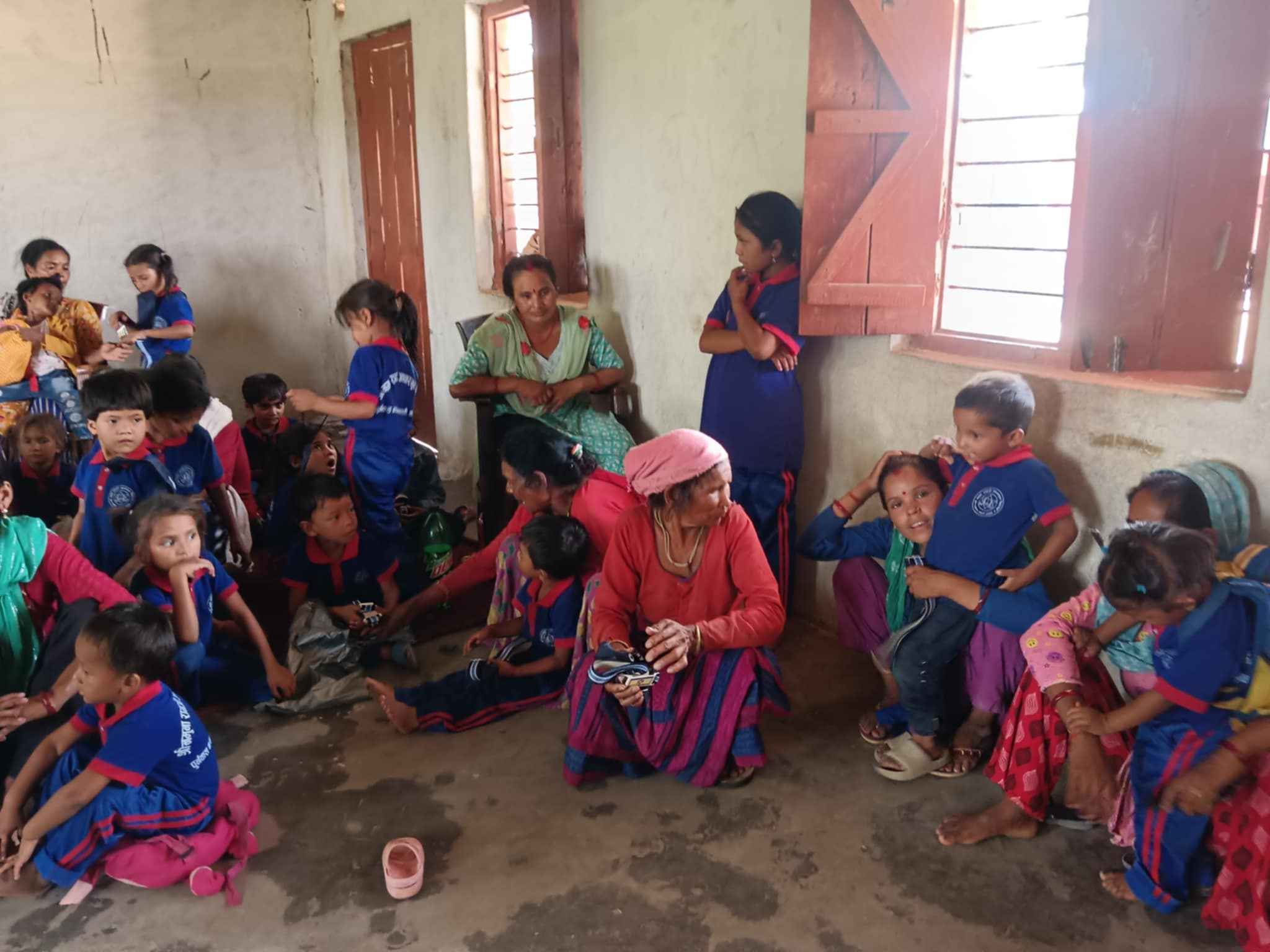 विद्यालयको तस्बीरहरू